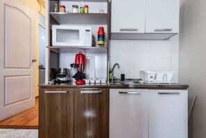 Kühlschrank, Mikrowelle
