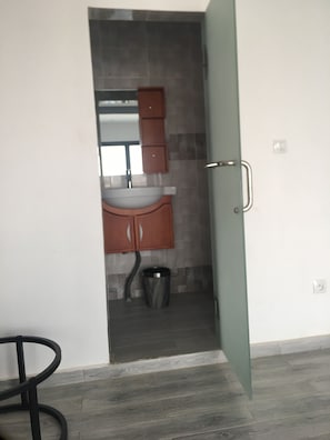 Bathroom - Les Salysiens (Mbour)