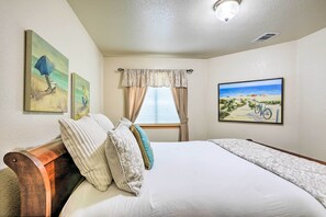 3 bedrooms, Internet, bed sheets - Ideally Located Ocean Escape Near Beach & Wineries (Grover Beach)