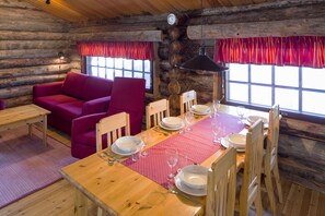 Cabin, 3 Bedrooms, Sauna (70 m2) | In-room dining
