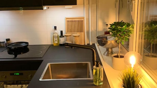 Departamento | Cocina privada | Cafetera y tetera, refrigerador, microondas y horno 