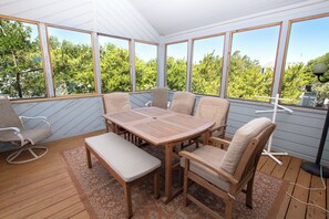 Outdoor dining - Oceanside, 815 ft to Beach Access, Corolla Light Amenities, 715, Seven Ships (Corolla)