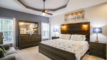 3 bedrooms, iron/ironing board, travel crib, internet