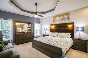 3 bedrooms, iron/ironing board, travel cot, Internet