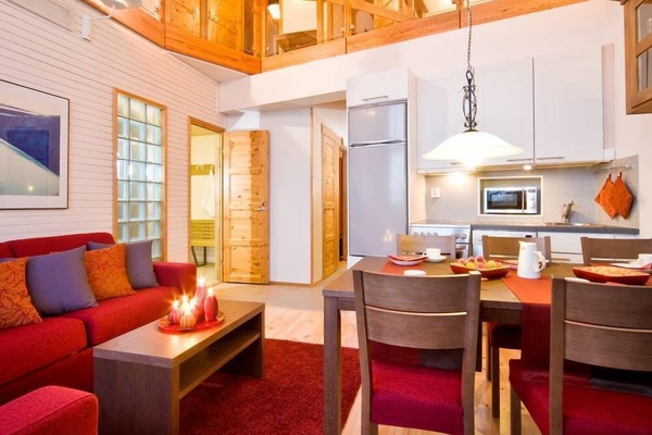 Apartment, 3 Bedrooms, Sauna (83 m2) | In-room dining
