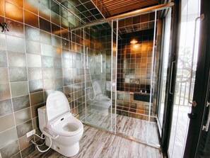 雙人房 (4F) | 浴室 | 免費梳洗用品、風筒、拖鞋、提供毛巾