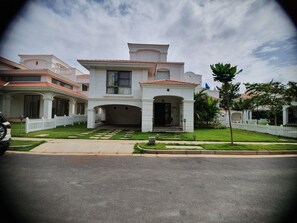 Exterior - Serenity Villa to relax (Bangalore rural devanahalli)