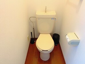Chambre (A) | Salle de bain