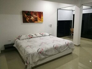 8 bedrooms - VILLA PAOLA PROPERTY (Anapoima)