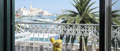 Luxury Quadruple Room, Balcony, Harbor View (Grotta Azzurra) | View from room