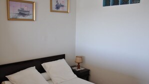 Room - Studio sea view in Trégastel with private parking (Trégastel)