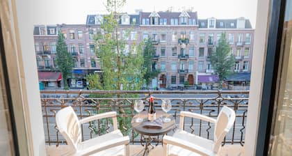 Sézane's Lodges: shared home - not hotel - in museum district