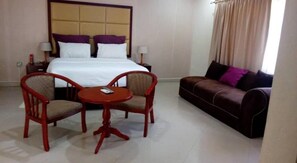 Habitación ejecutiva | Decoración individual, mobiliario individual, escritorio