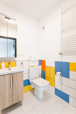 Single Room | Bathroom | Towels - Apartamenty LAS (Wroclaw)