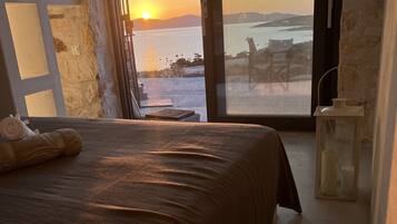 5 bedrooms, iron/ironing board, WiFi