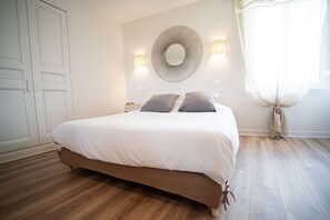 Suite, vistas a la montaña (Coup de Foudre no. 26) | Decoración individual, mobiliario individual, escritorio