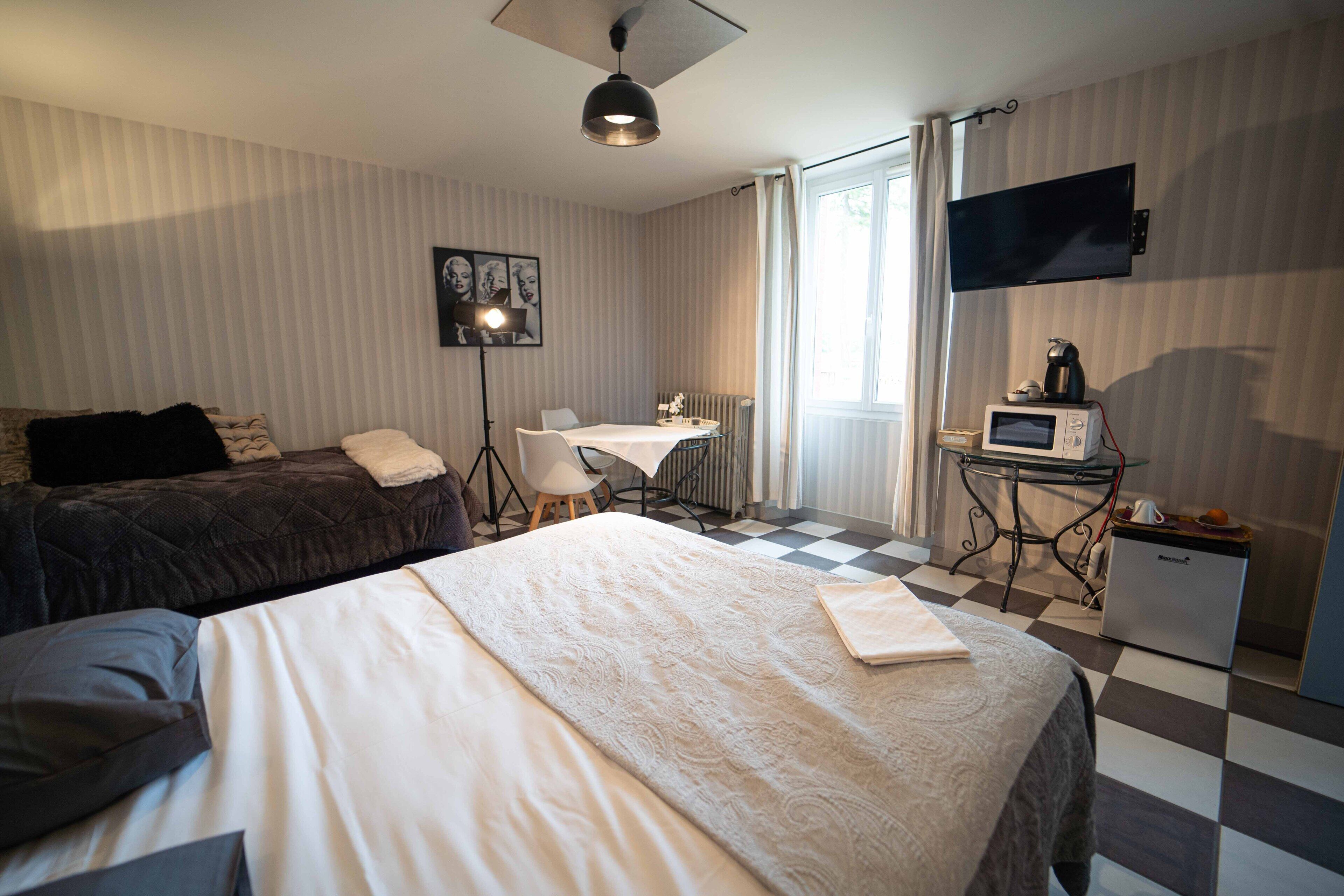 Dobbeltrom – superior (Ciné Paradiso) | Individuelt dekorert, individuelt innredet og skrivebord