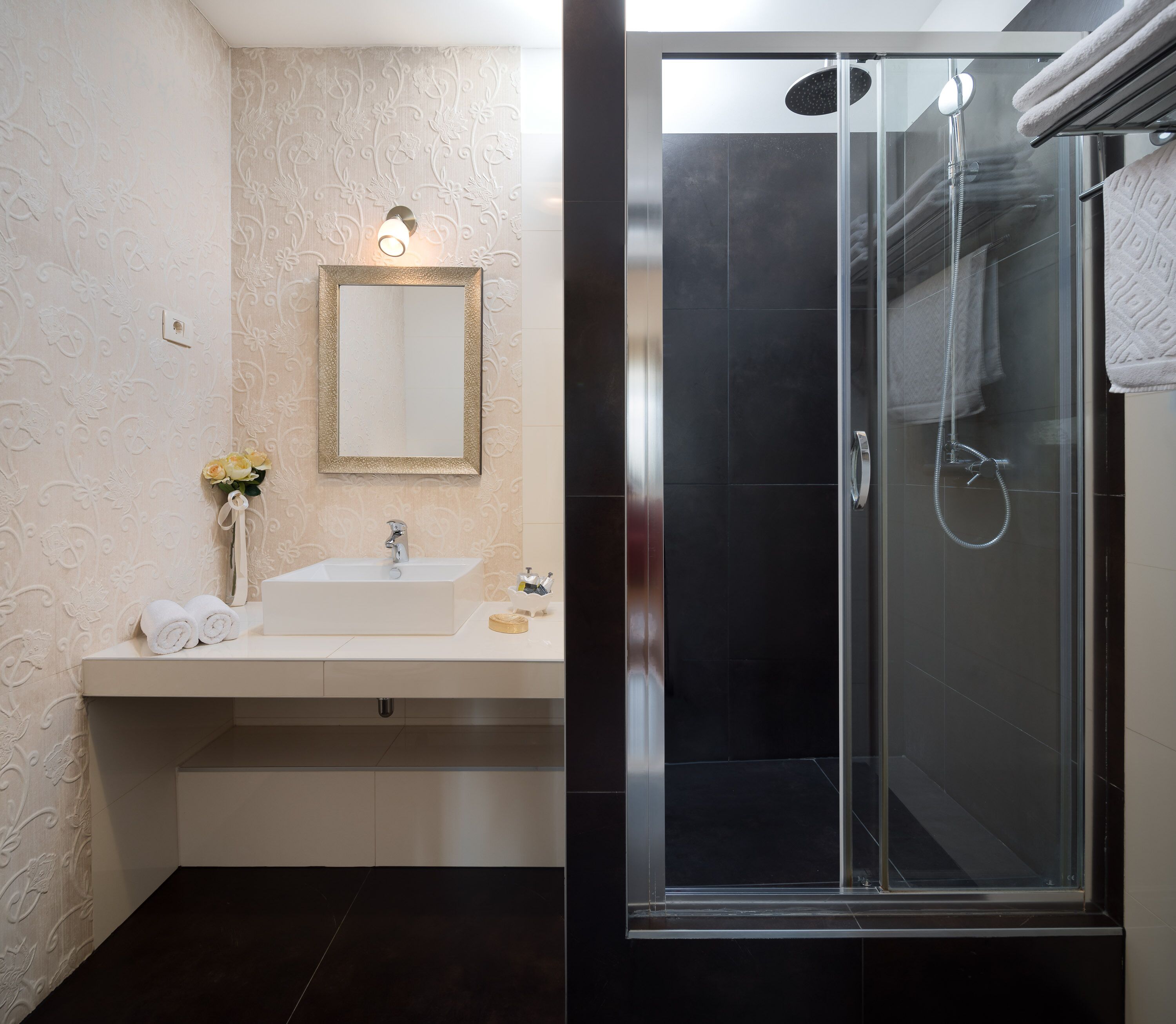 Superior Room | Bathroom