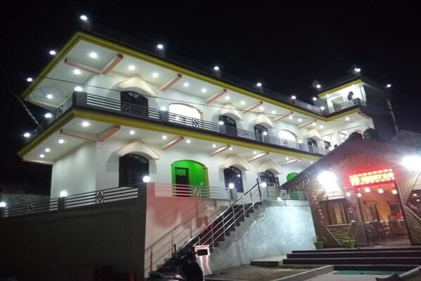Front of property – evening/night