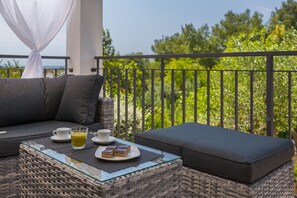 Villa | Terrace/patio - Villa Basic (Rogoznica)