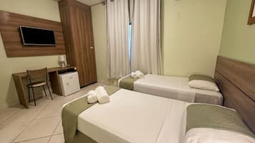 Frigobar, Wi-Fi de cortesia, roupa de cama