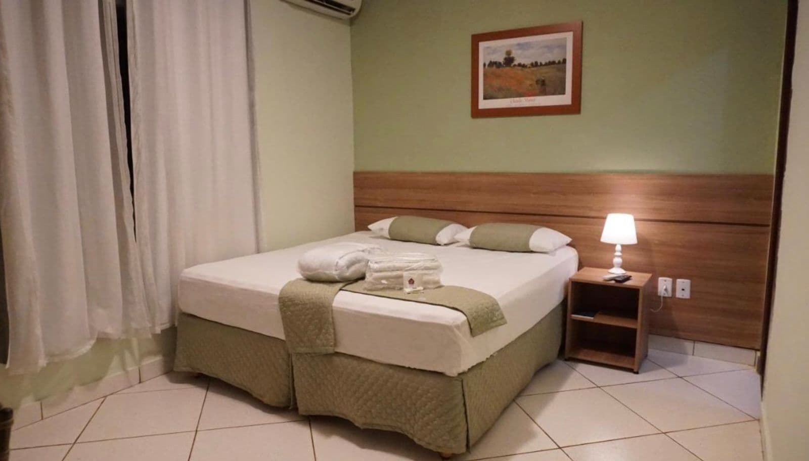 Double Room | Minibar, free WiFi, bed sheets