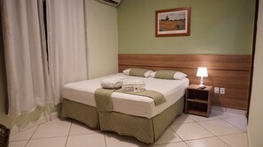 Habitación doble | Minibar, wifi gratis y ropa de cama 