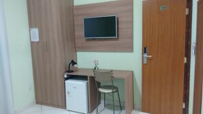 Minibar, wifi gratis y ropa de cama 