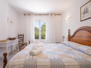 3 Schlafzimmer, Bügeleisen/Bügelbrett, Internetzugang, Bettwäsche