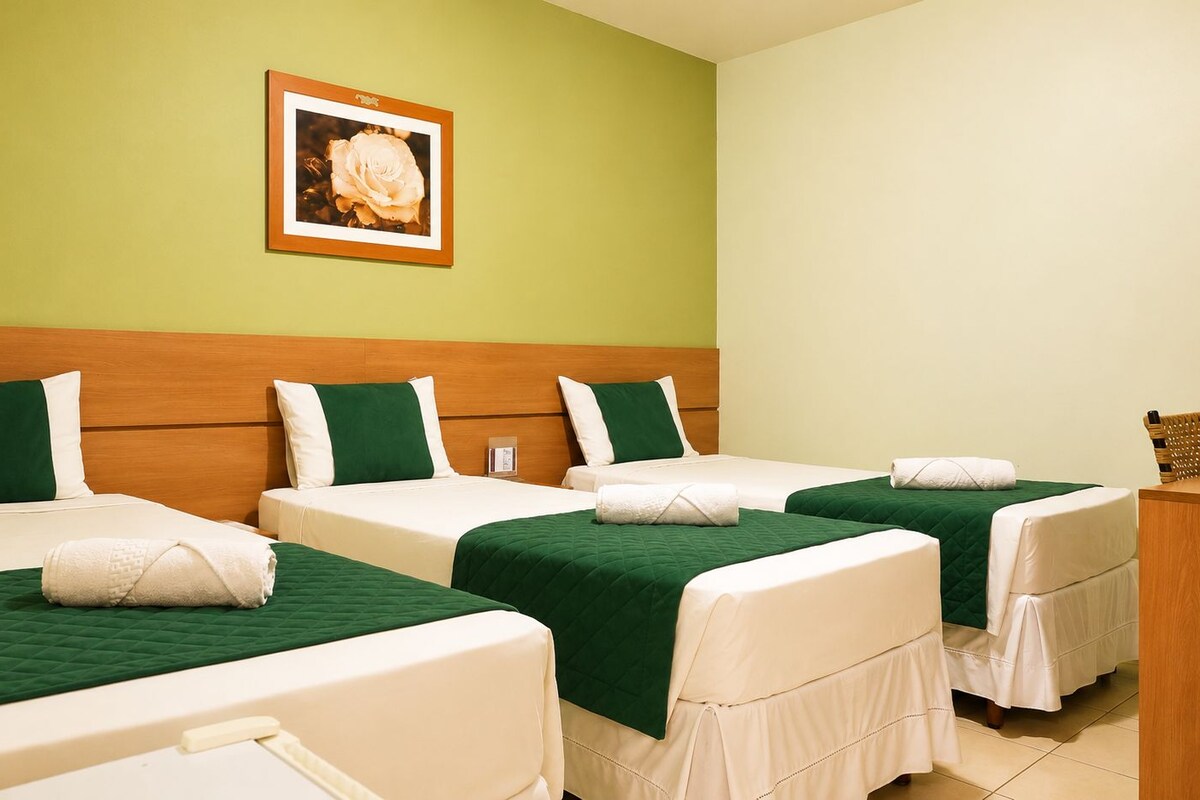 Minibar, wifi gratis y ropa de cama 