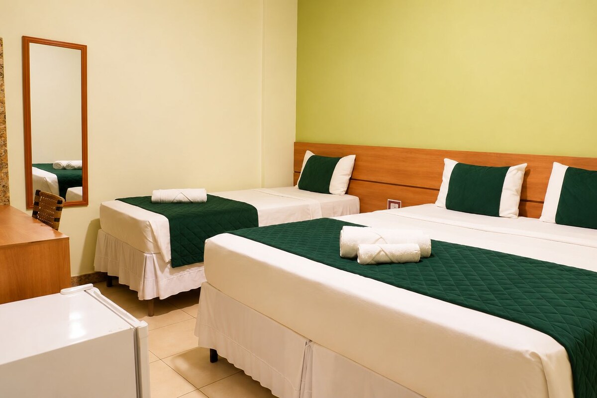 Minibar, wifi gratis y ropa de cama 