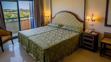 ห้องแฟมิลี่สวีท | 1 ห้องนอน, มินิบาร์, โต๊ะทำงาน, ผ้าม่านกันแสง