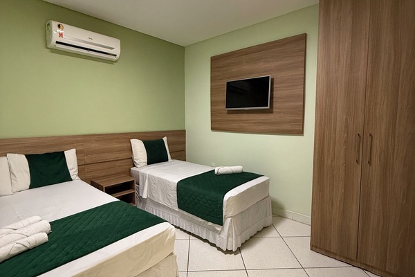 Standard Triple Room | Desk, free WiFi, bed sheets