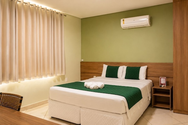 Standard Double Room | Desk, WiFi (free), bed sheets