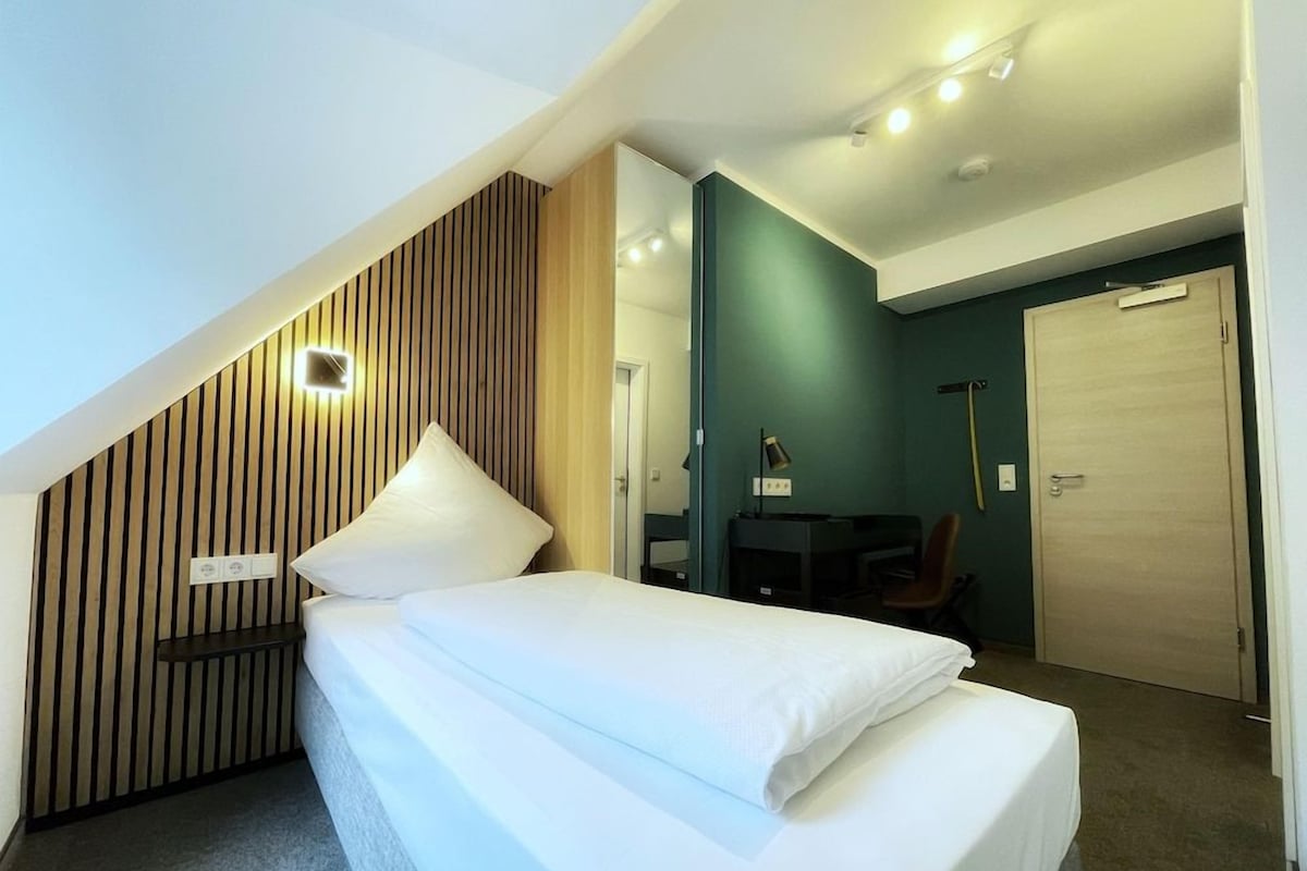 Single Room
