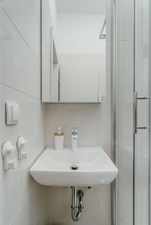 Studio (1) | Lavabo de la salle de bain