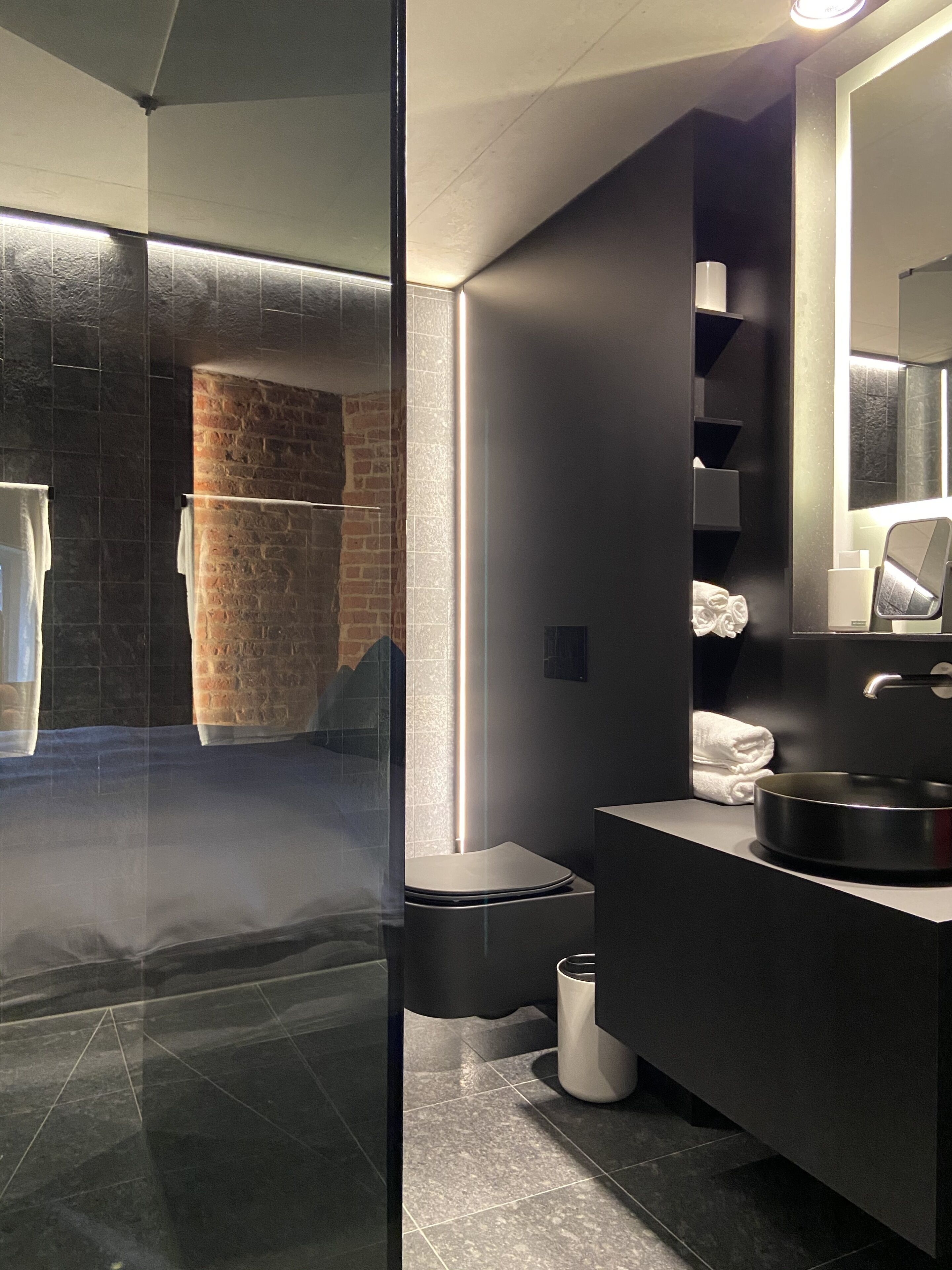 슈피리어 아파트 | 욕실 | 고급 세면용품, 헤어드라이어, 바닥 난방/온돌, 타월