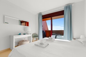2 chambres, fer et planche à repasser, Wi-Fi gratuit