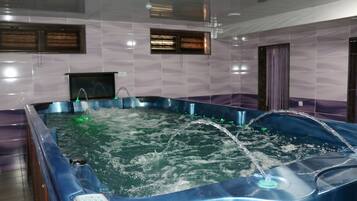 Eigener Whirlpool