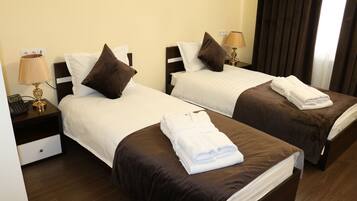Superior Twin Room | Premium bedding, minibar, in-room safe, desk