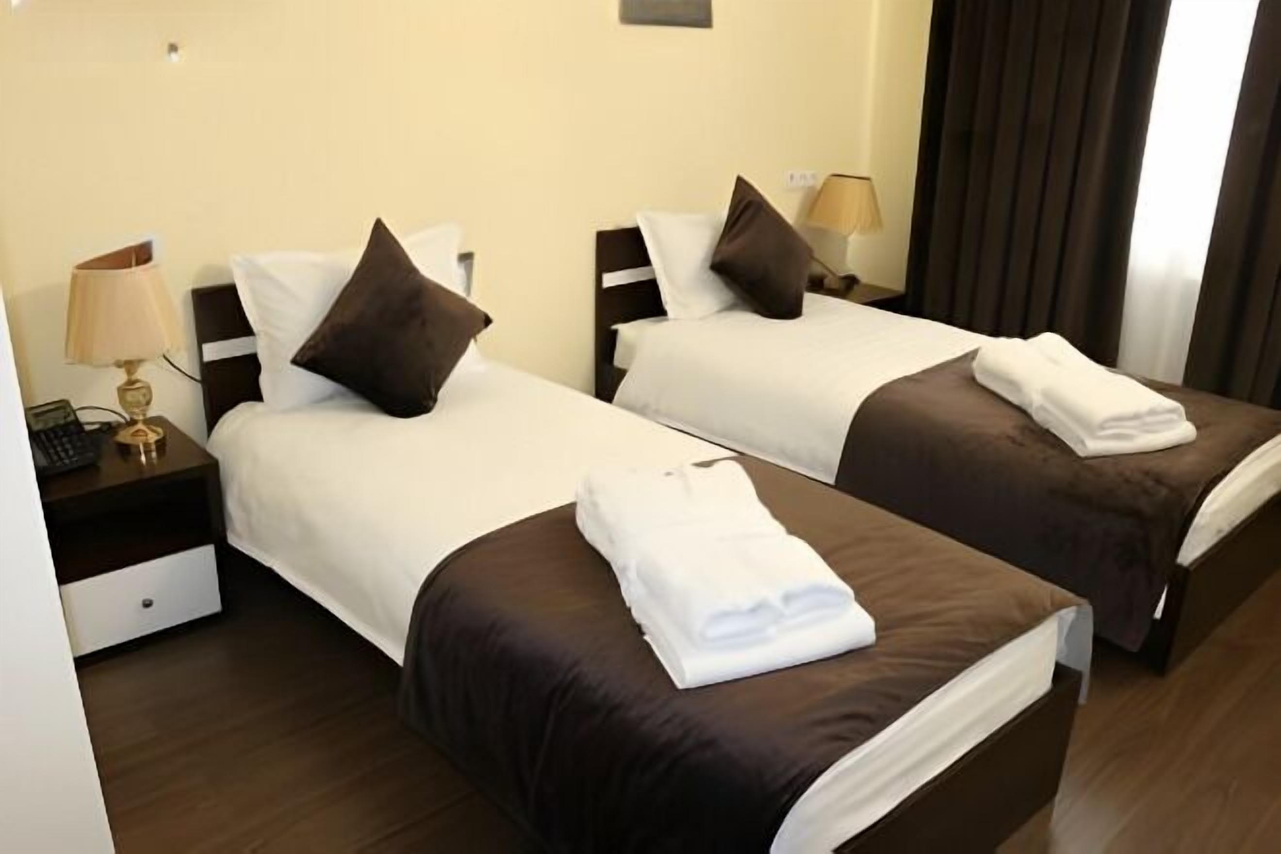 Ropa de cama de alta calidad y minibar 