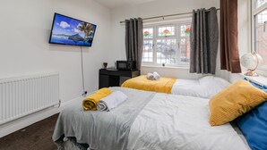Economy Double Room - Short Term Guest Room (Greenford)