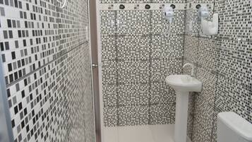 Shower, towels