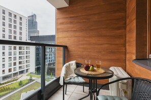 Exclusive Apartment (Grzybowska 114) | Balcony - YourSecondFlat Grzybowska (Warsaw)