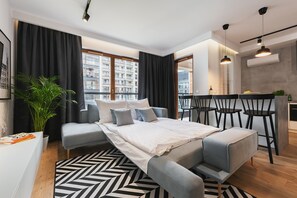 1 bedroom, premium bedding, blackout curtains, iron/ironing board - YourSecondFlat Grzybowska (Warsaw)