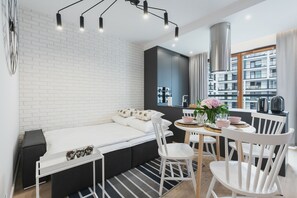 Deluxe Apartment (Grzybowska 116) | 1 bedroom, premium bedding, blackout curtains, iron/ironing board - YourSecondFlat Grzybowska (Warsaw)