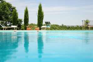 Seasonal outdoor pool - Agriturismo Chieteno (Cetona)