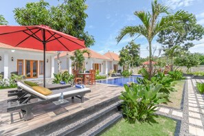 Sun deck