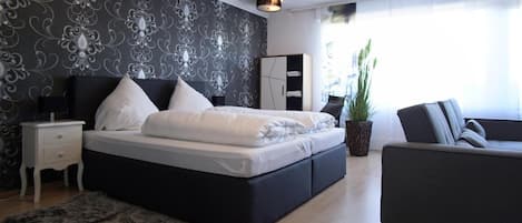 Classic Double or Twin Room, Non Smoking | 1 bedroom, soundproofing, free WiFi