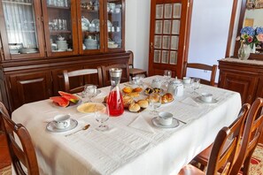 Dining - Casa de Laguelas - Eco Tourism (Correlhã)